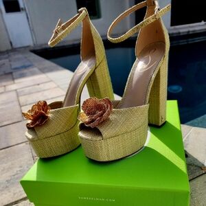 Sam Edelman Kori Flora Platform Heel in Pistachio